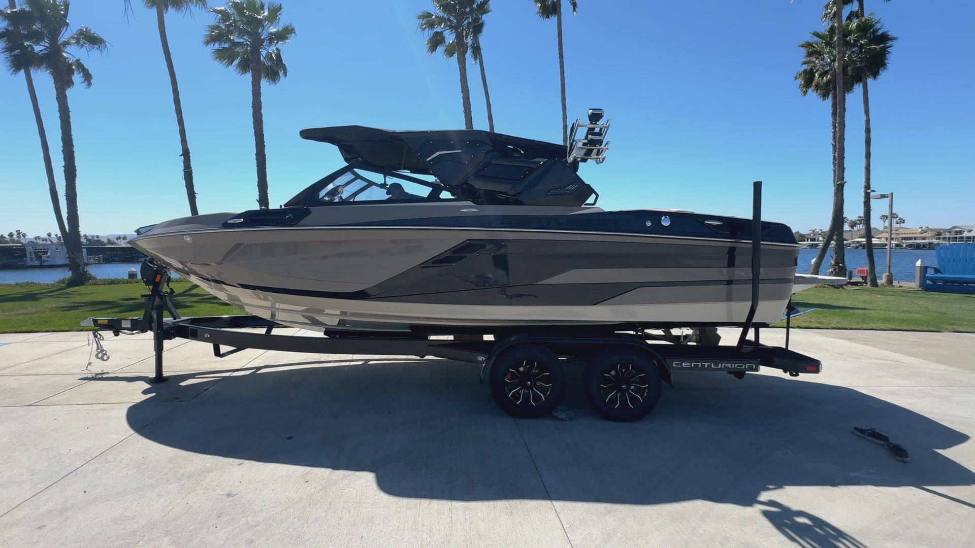 boat.Title