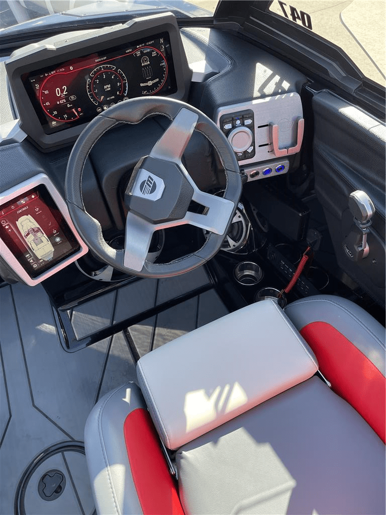 2021 Malibu 21 MLX