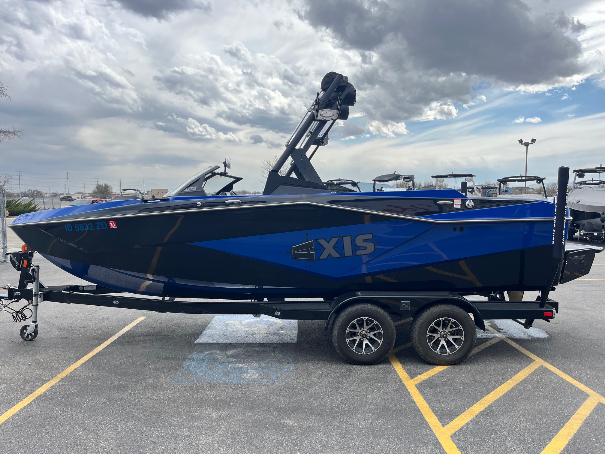 boat.Title