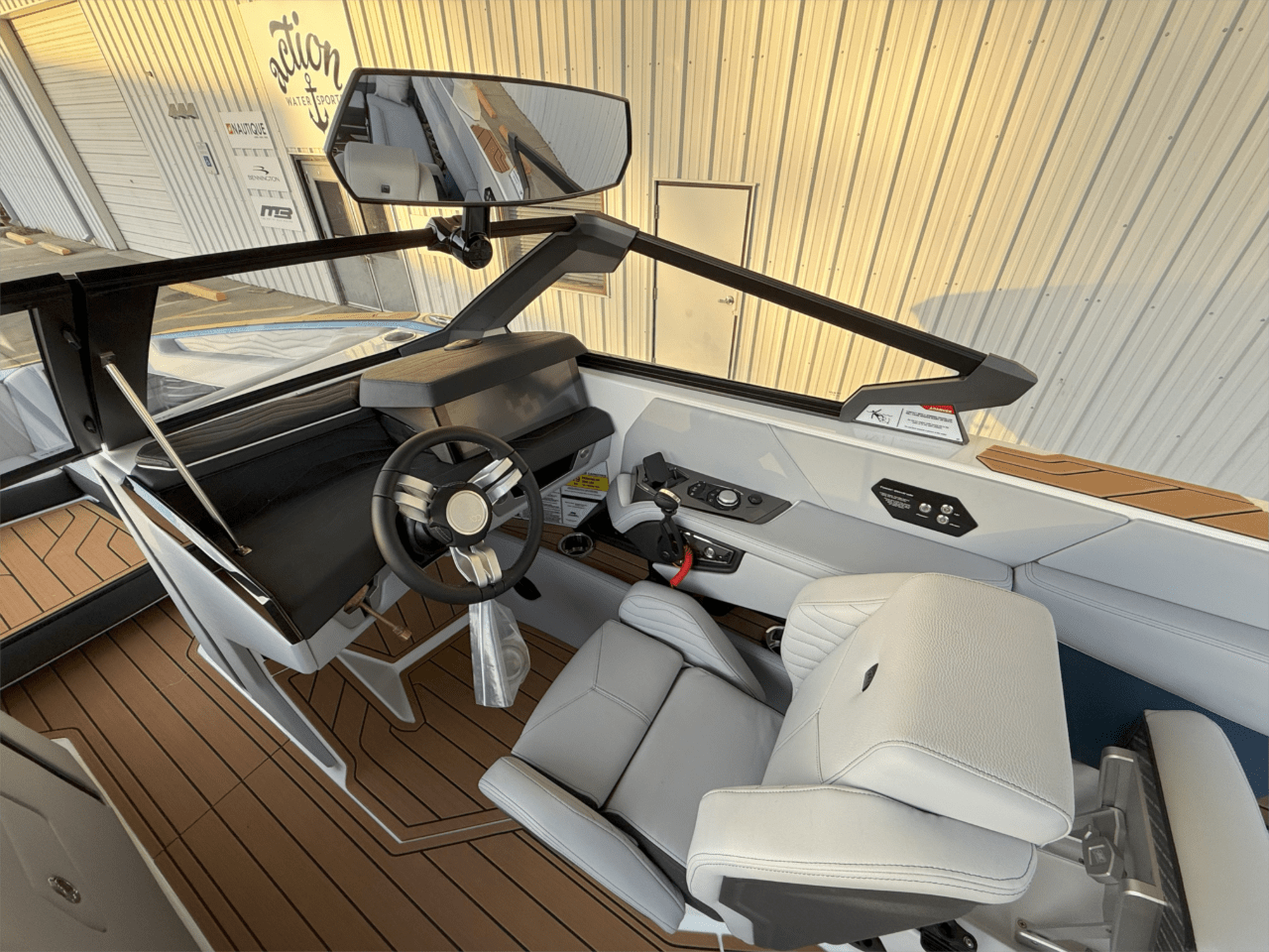 2025 Nautique G25