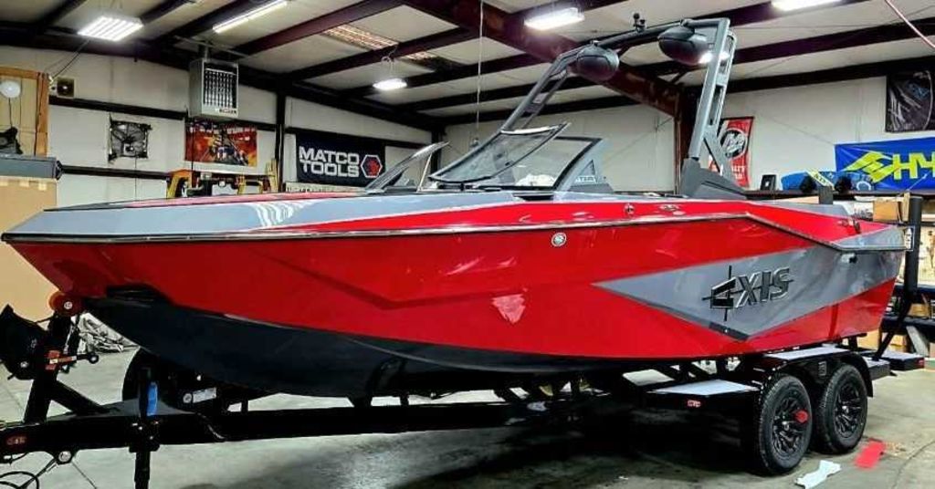 2025 Axis Wake Research Core Series T220