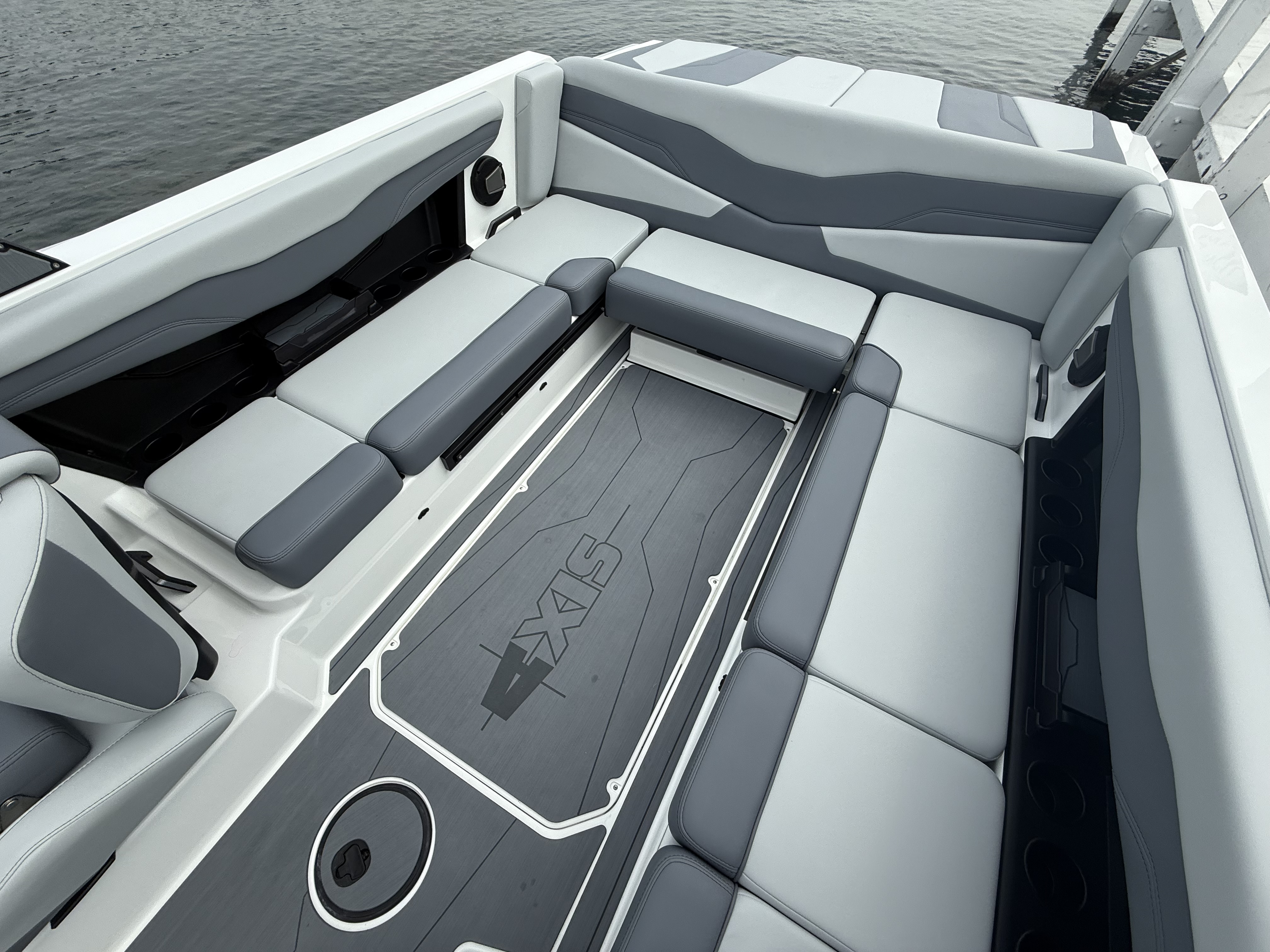 2025 Axis T235