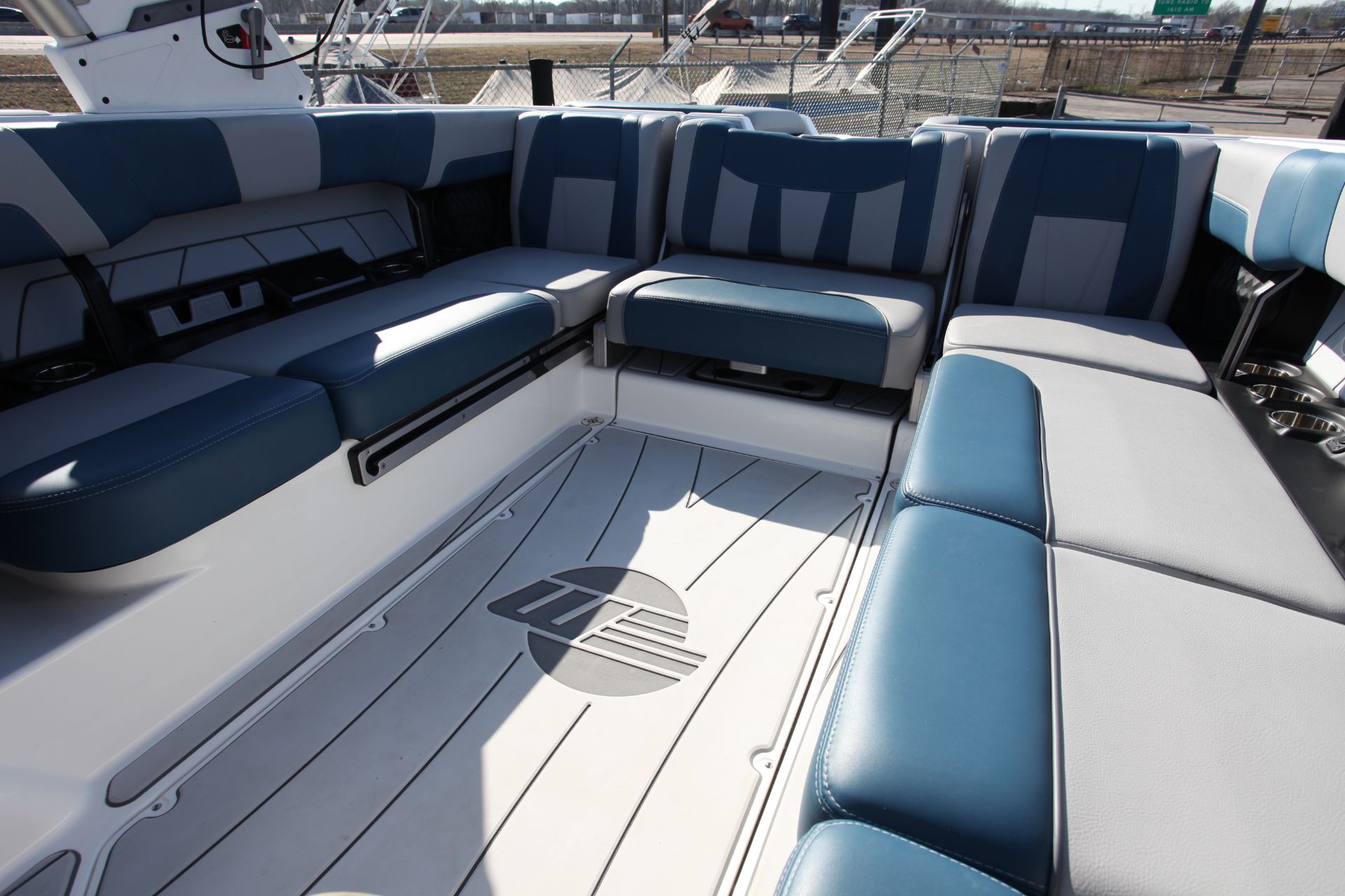  Malibu Wakesetter 23 LSV