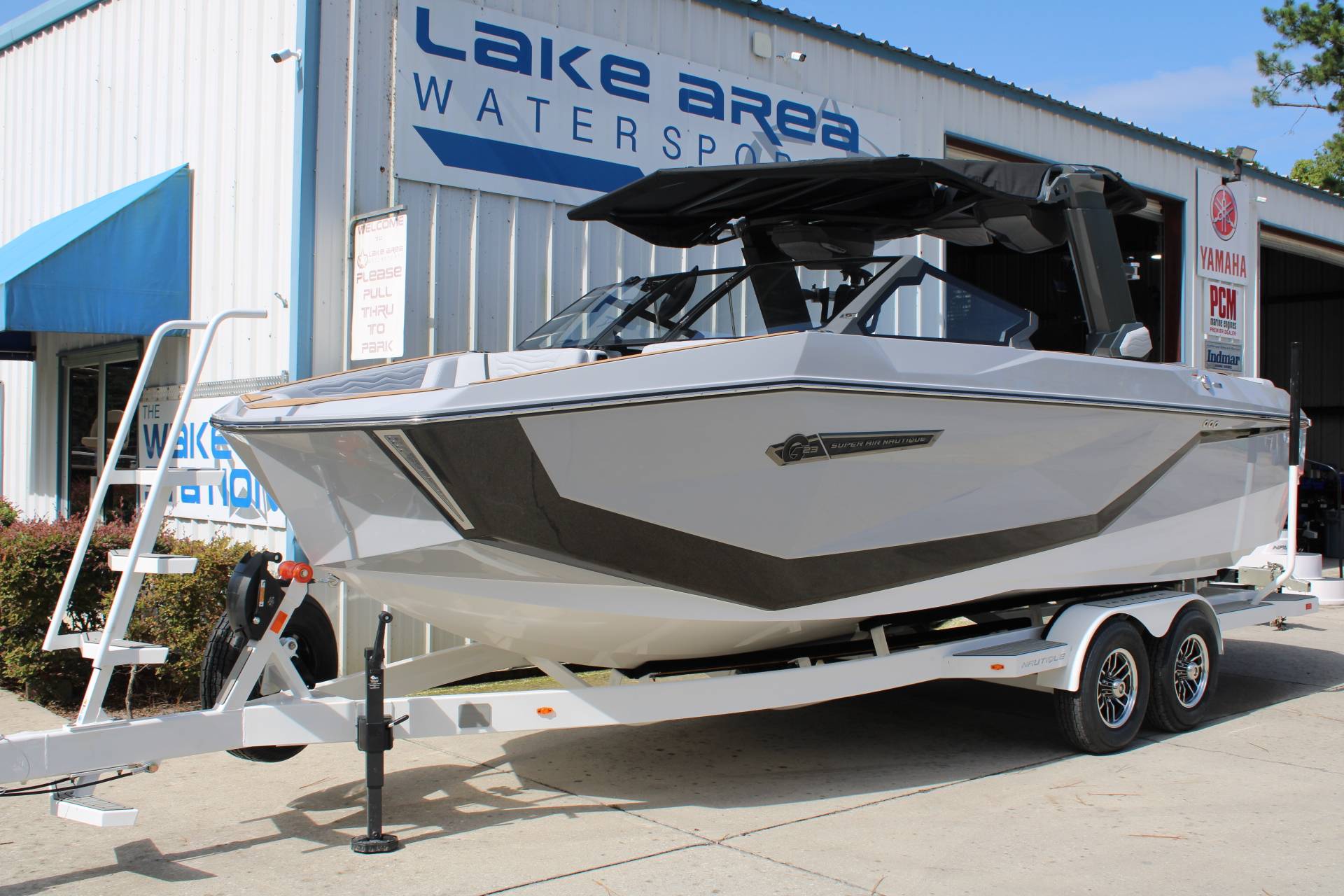 2025 Nautique G23