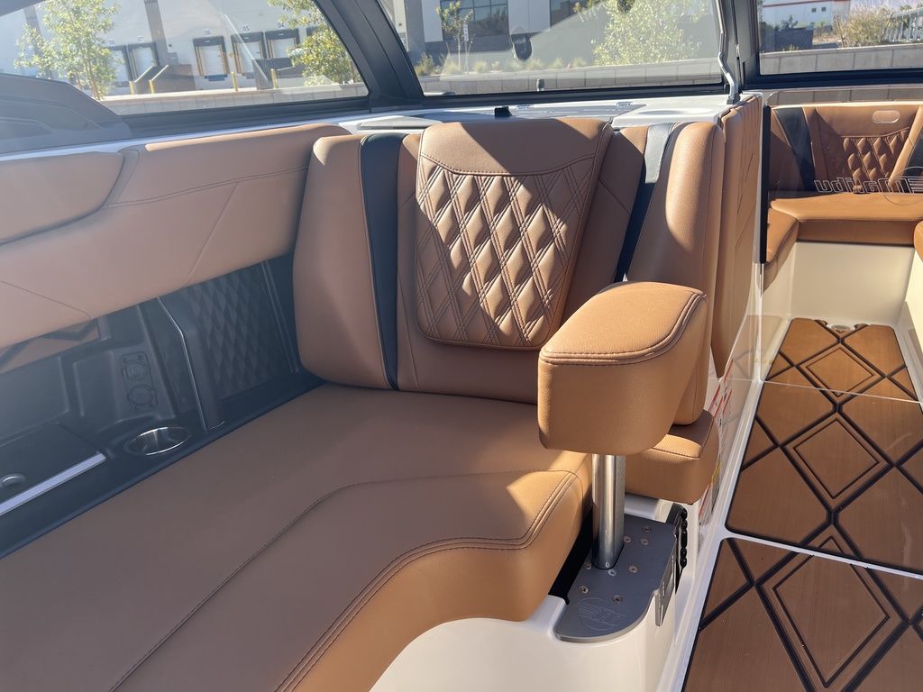 2025 Malibu Boats M230