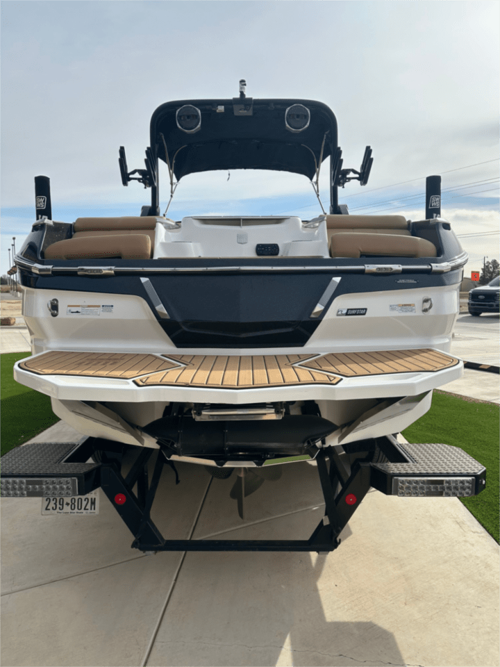 2022 MasterCraft X26