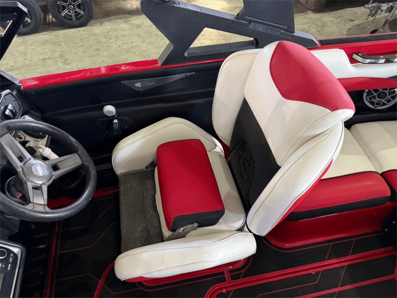 2019 Axis A20