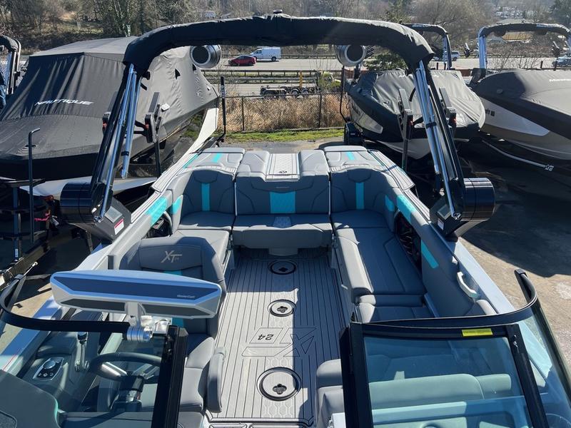 2025 MasterCraft XT24