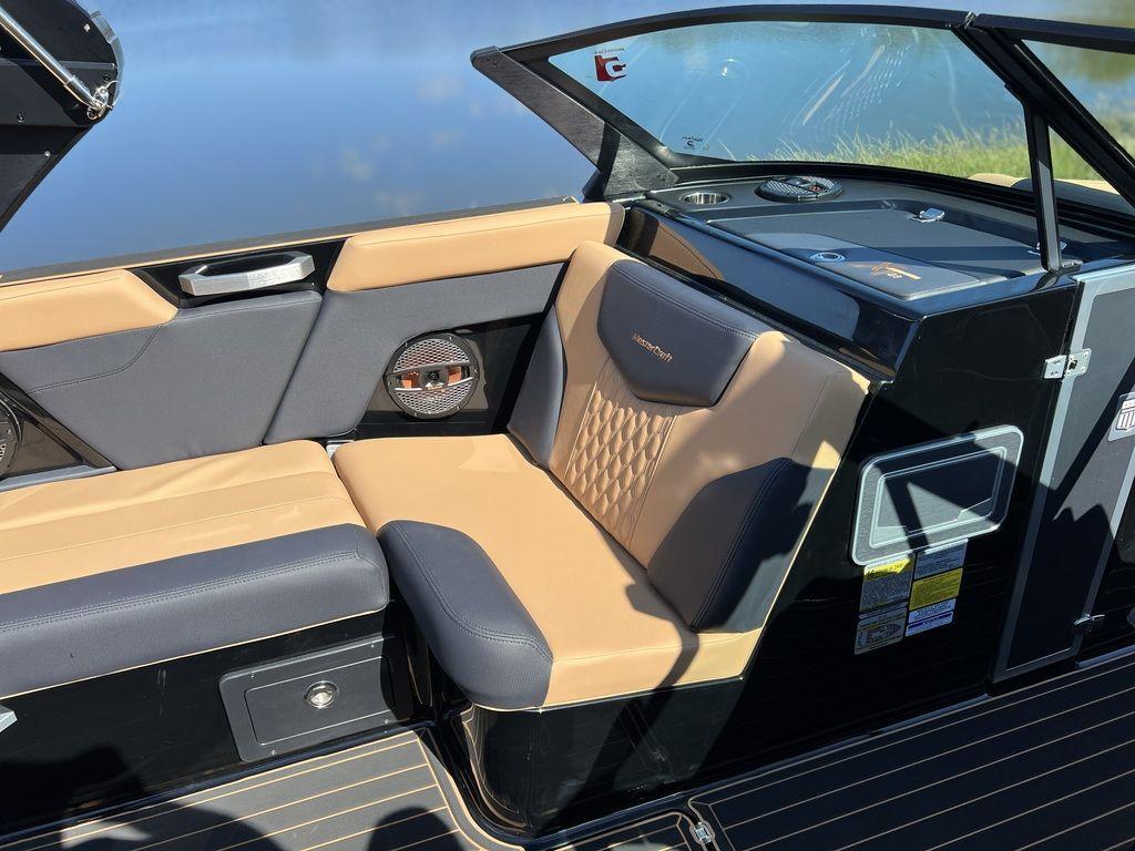 2024 MasterCraft XT23 Ashley Kidd Edition
