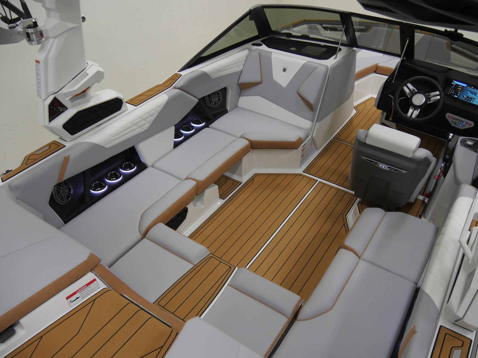 2025 Nautique S21 
