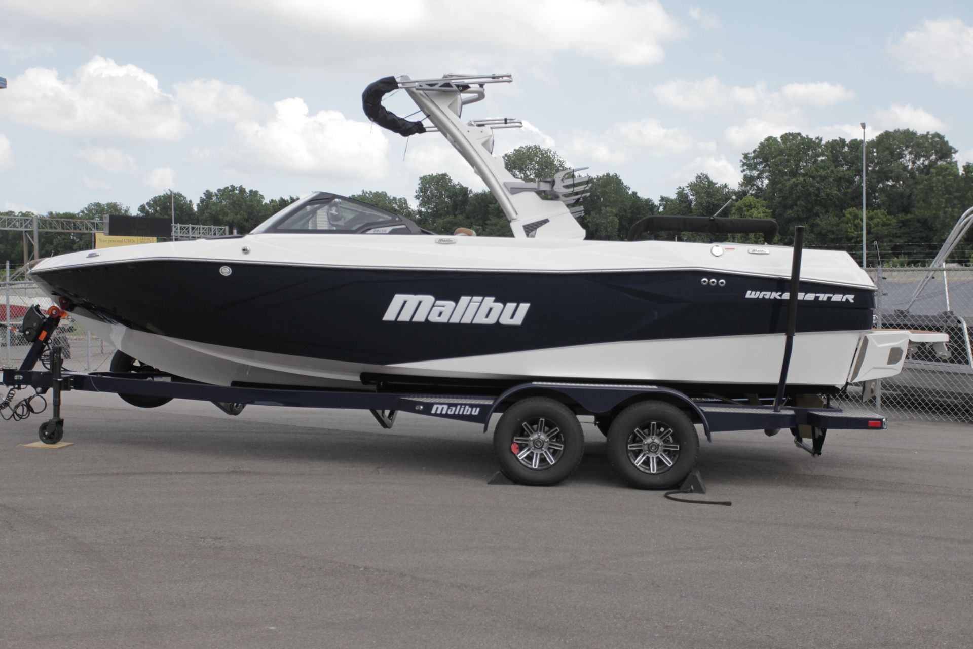 2025 Malibu Wakesetter 23 LSV
