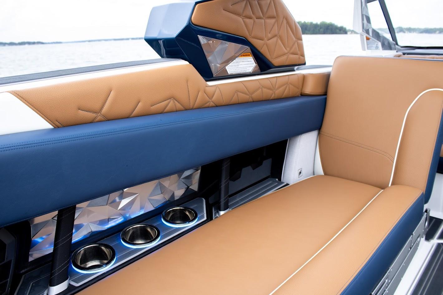 Nautique Paragon G25 Additional Supplemental Ballast Available! *Thruster*WakeSub*Warranty