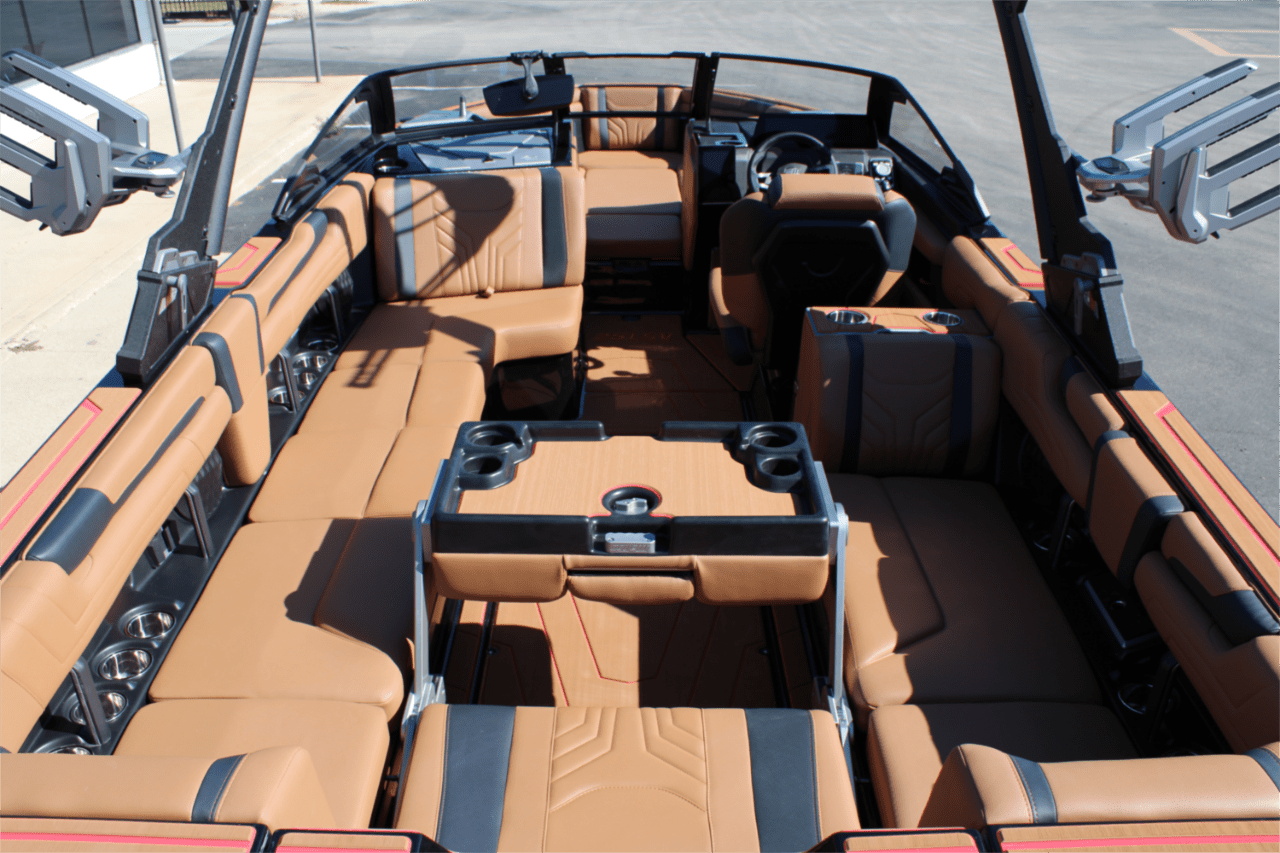 2025 Malibu 25 LSV