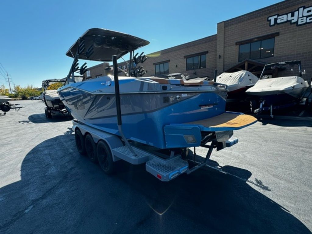 2024 Axis Wake Research T250