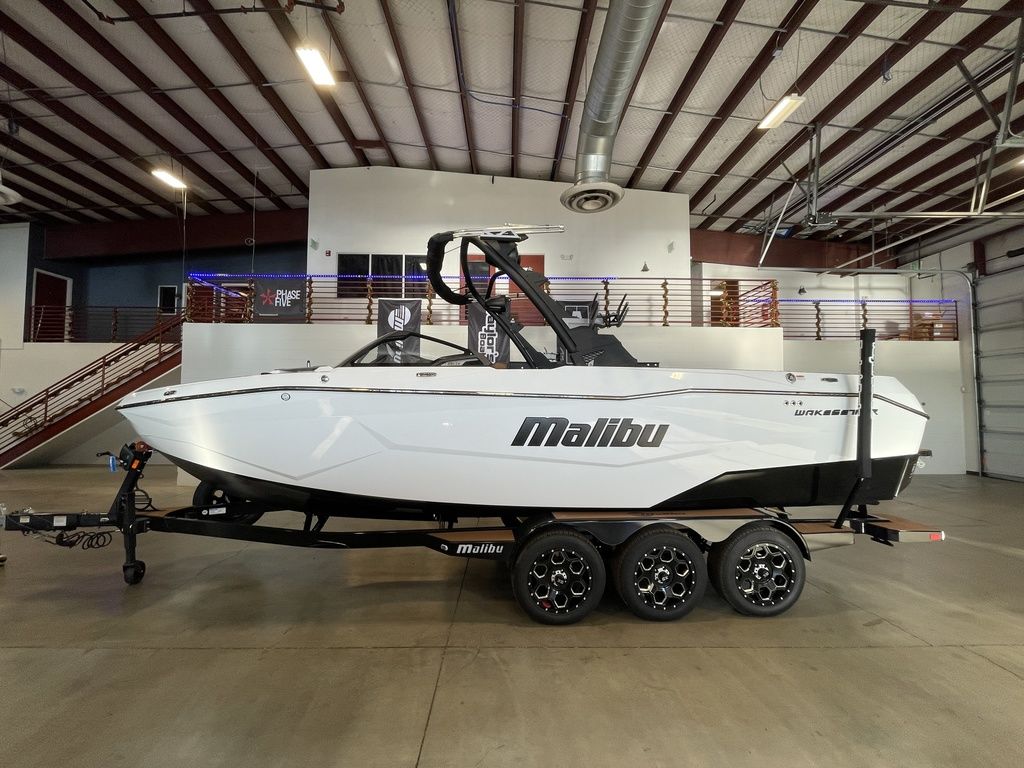boat.Title