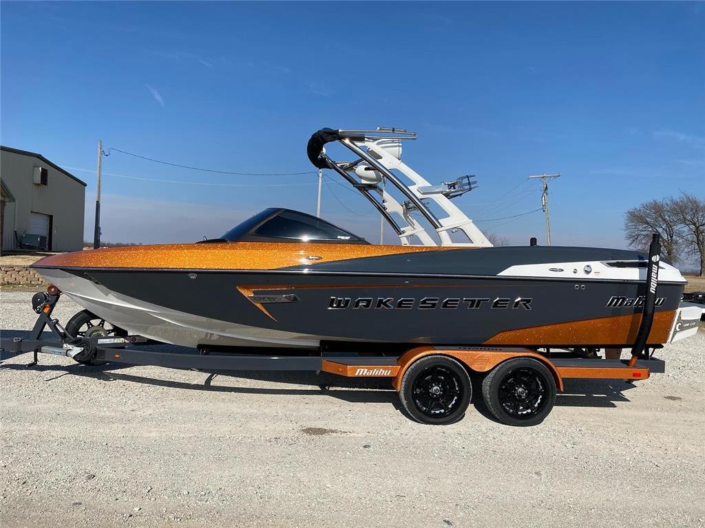 2014  Malibu Wakesetter  23LSV Icon