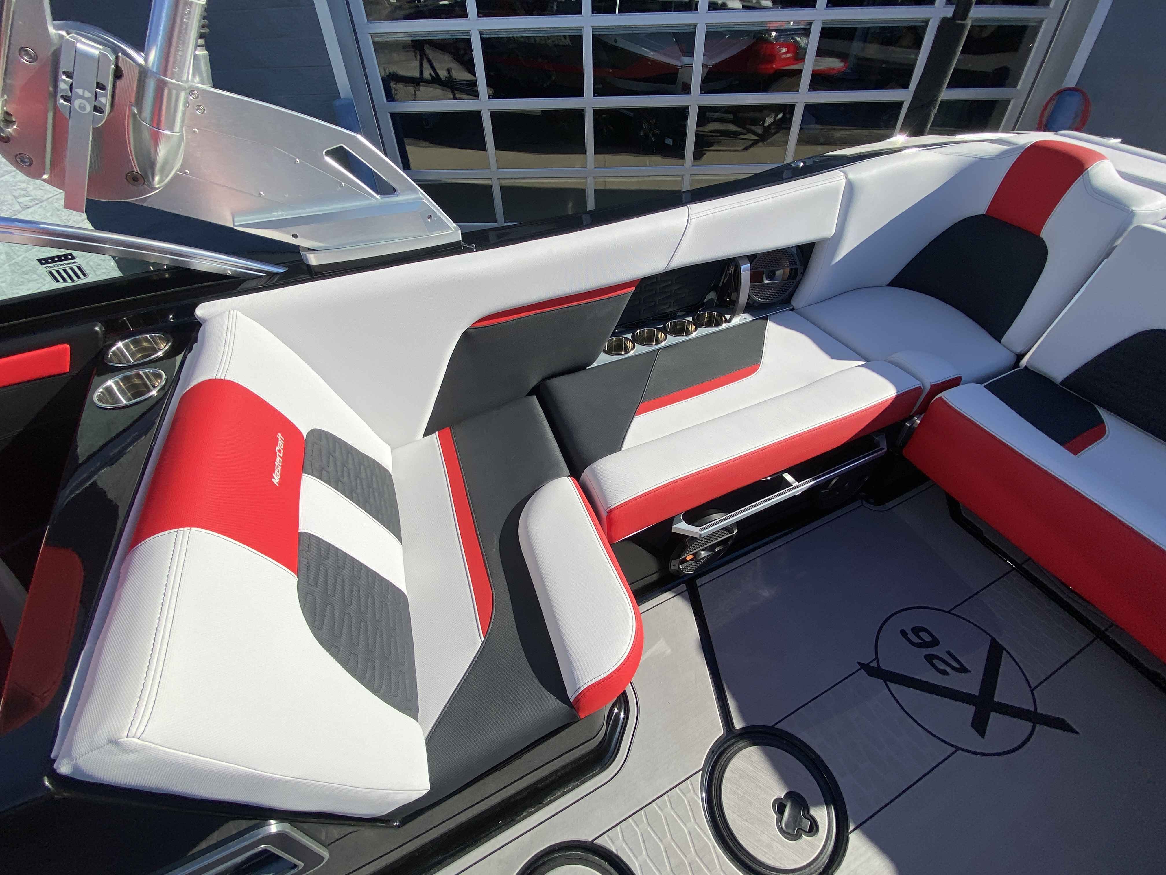 2021 MasterCraft X26