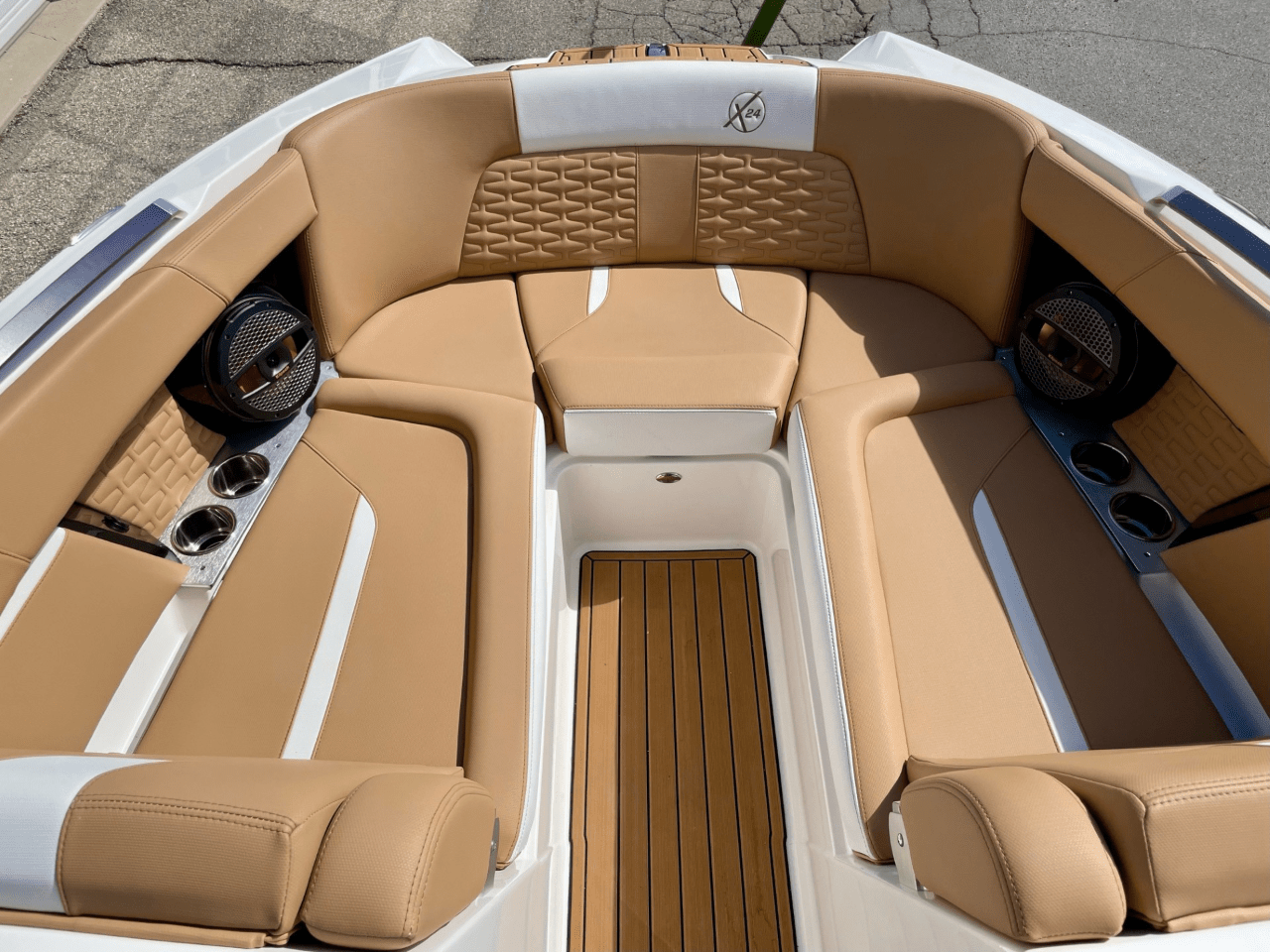 2023 MasterCraft X24