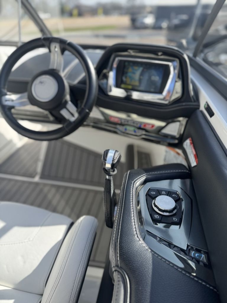 2016 Nautique G23