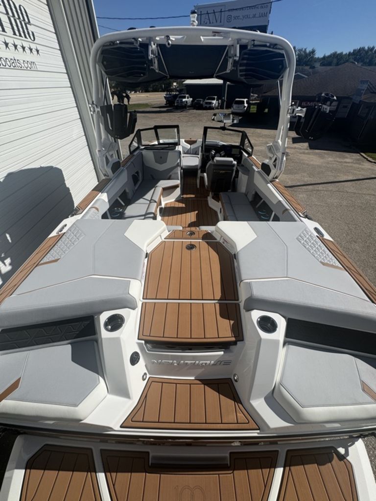2025 Nautique GS 22
