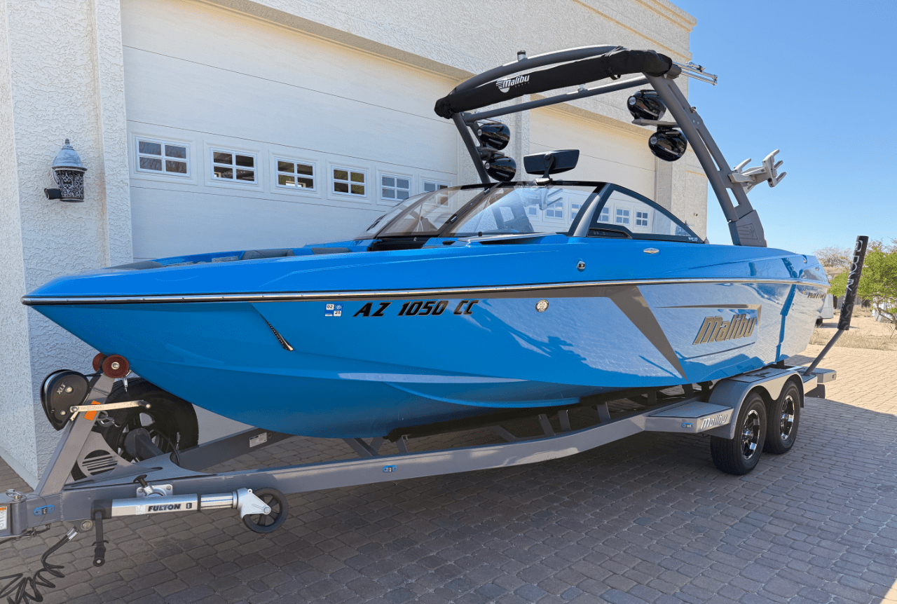 2019 Malibu 23 LSV Wakesetter