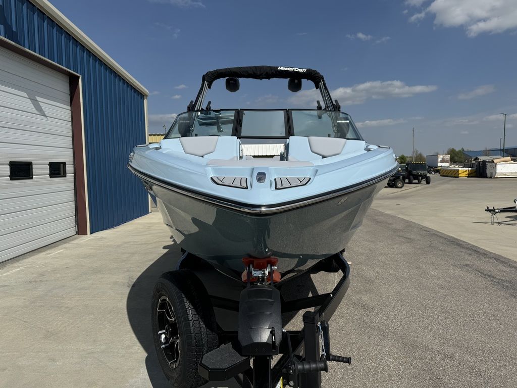2025 MasterCraft XT23