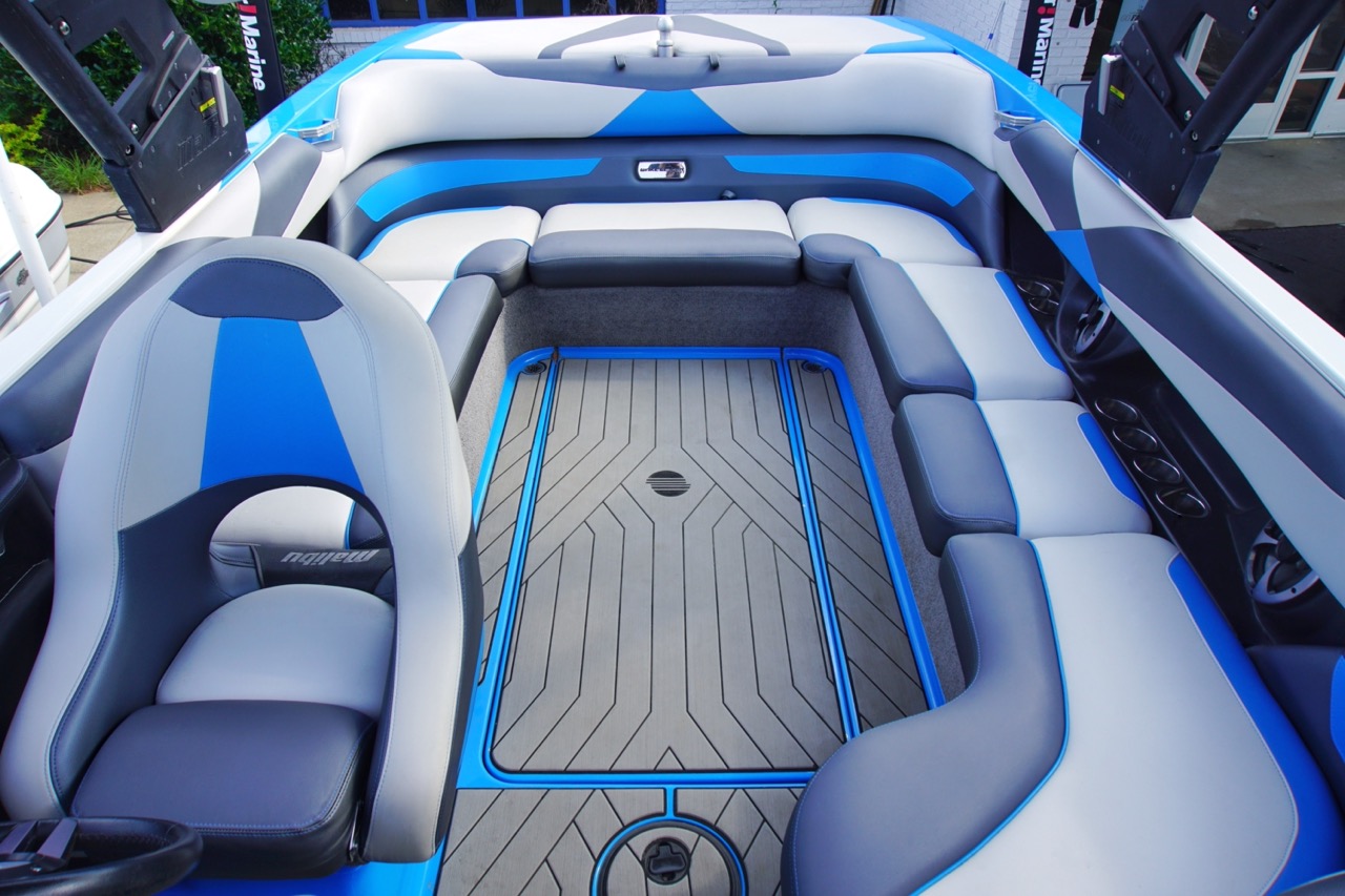 2017 Malibu Wakesetter 23 LSV