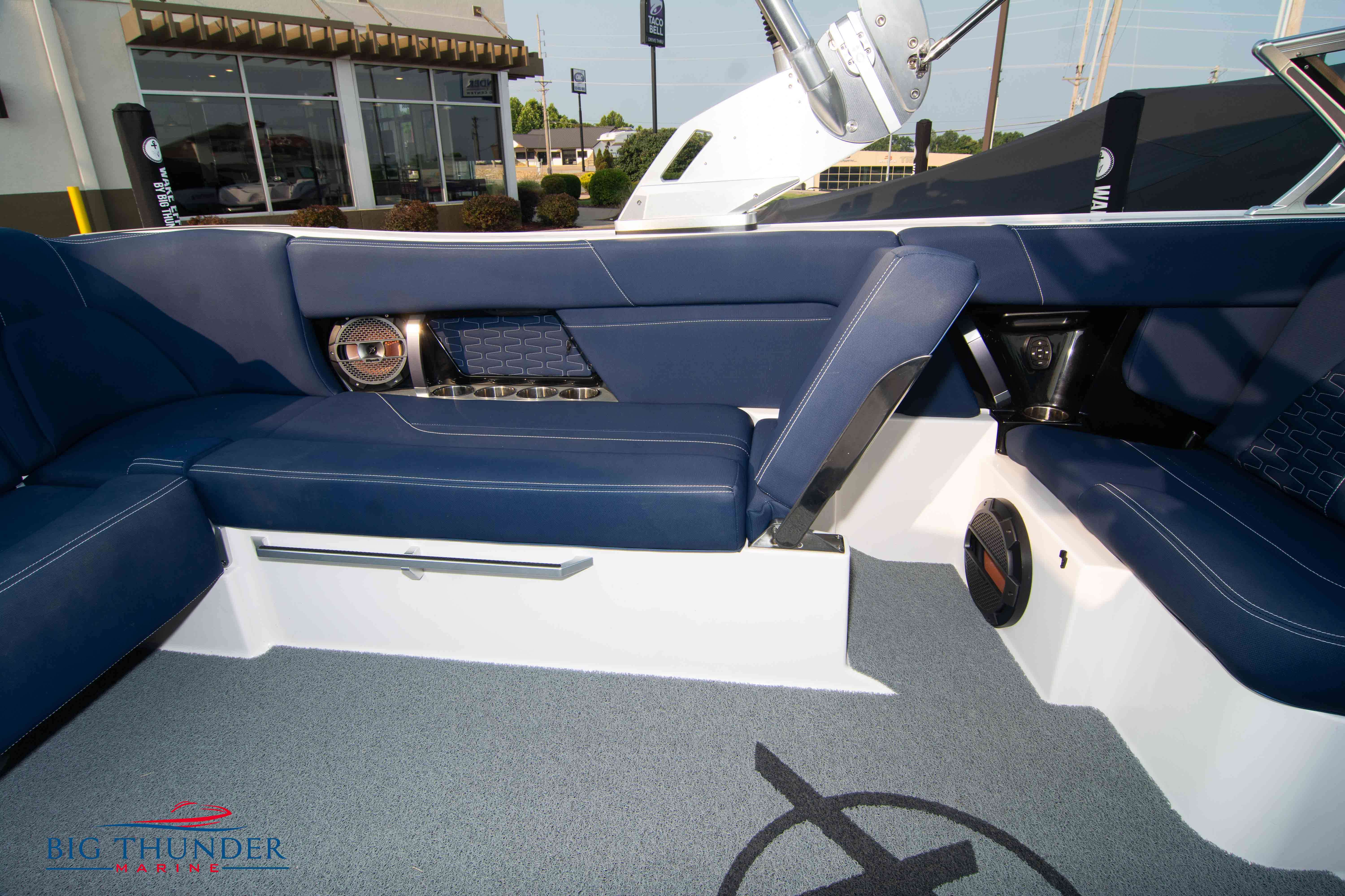 2021 Mastercraft X24