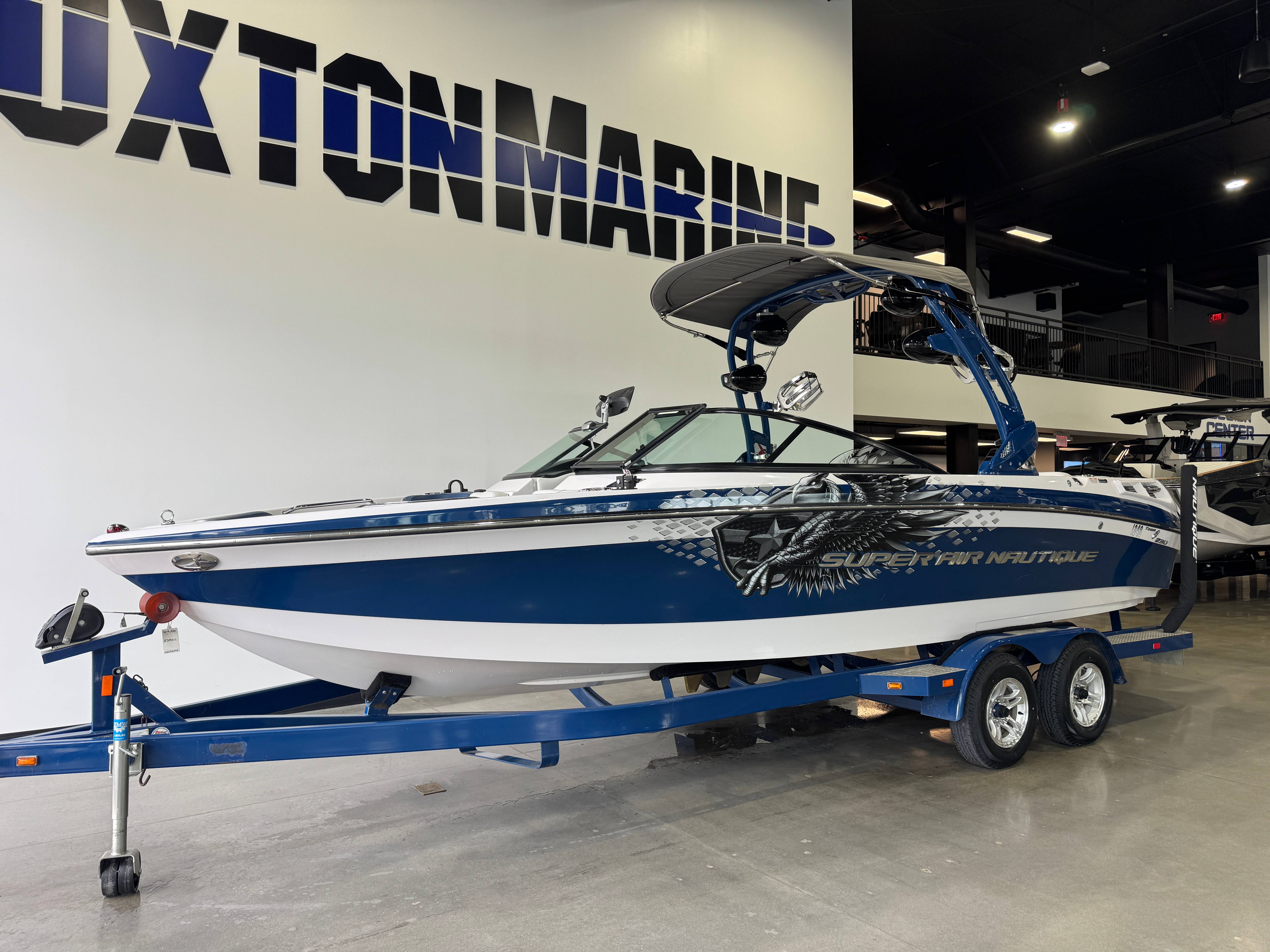 2012 Nautique Super Air Nautique 230
