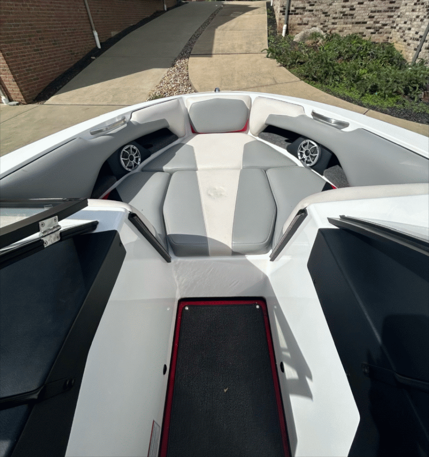 2016 Axis T22 Icon