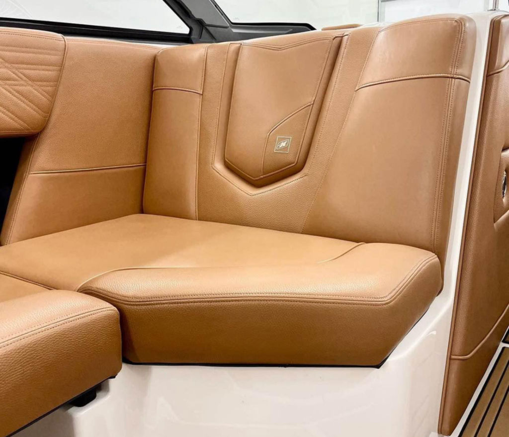 2020 Nautique G25