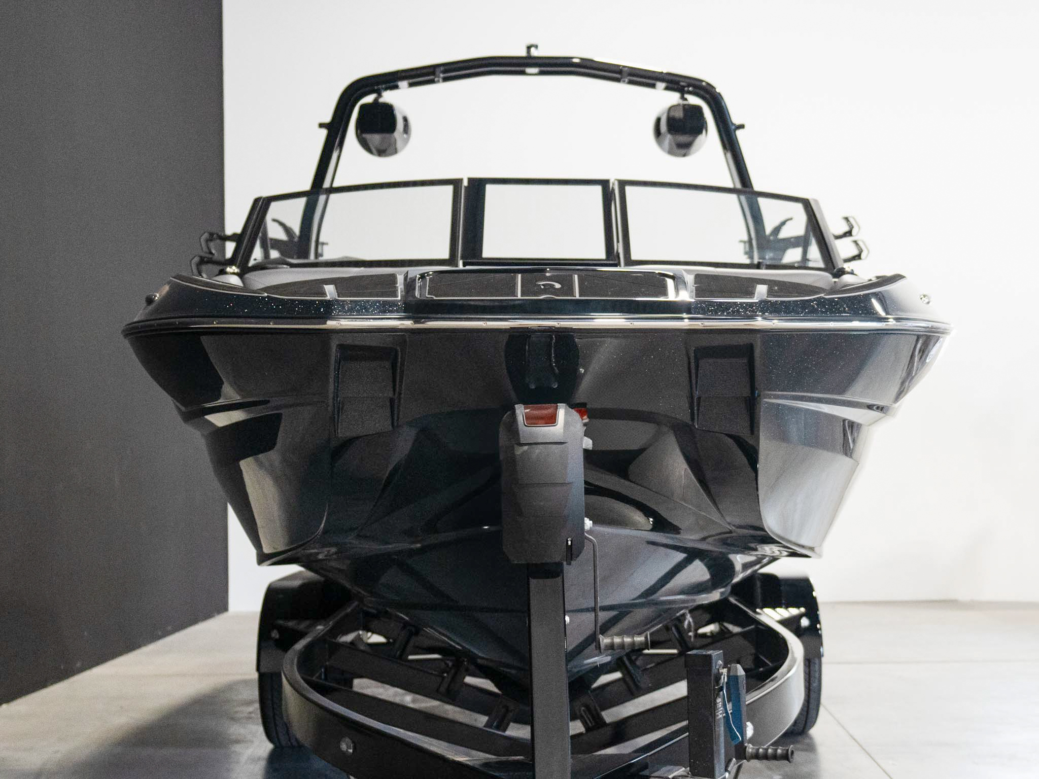 2025 Centurion Fe23 – Black / Black Flake