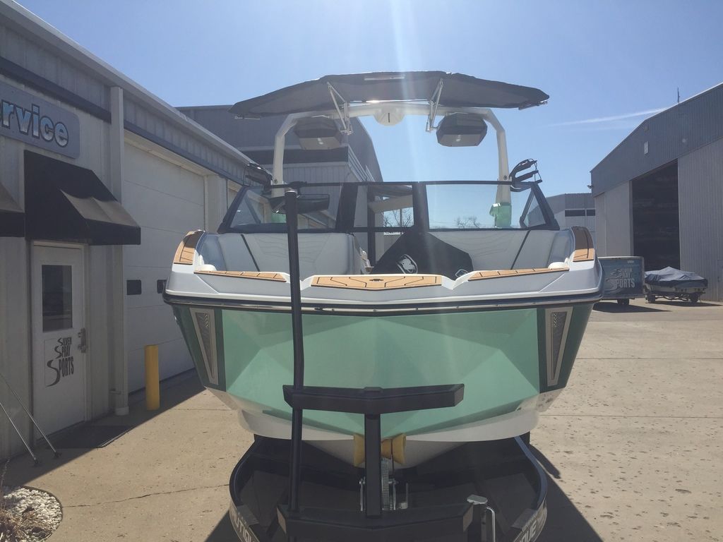 2025 Nautique Super Air Nautique G21 Icon