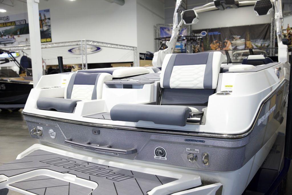 2025 Malibu Boats 26 LSV