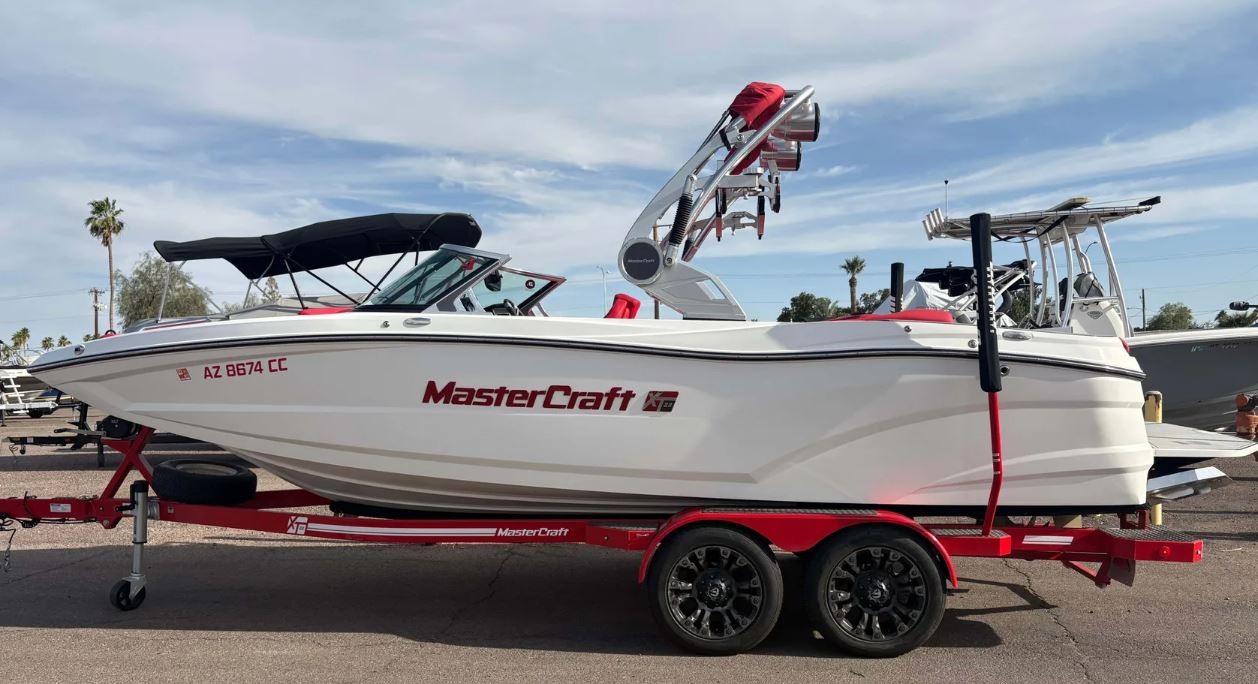 2021 Mastercraft XT22