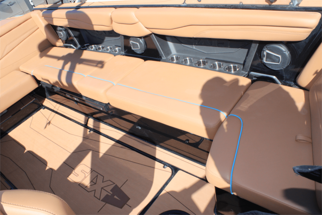 2025 Axis T250