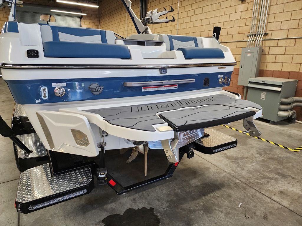 2025 Malibu Boats 23 MXZ