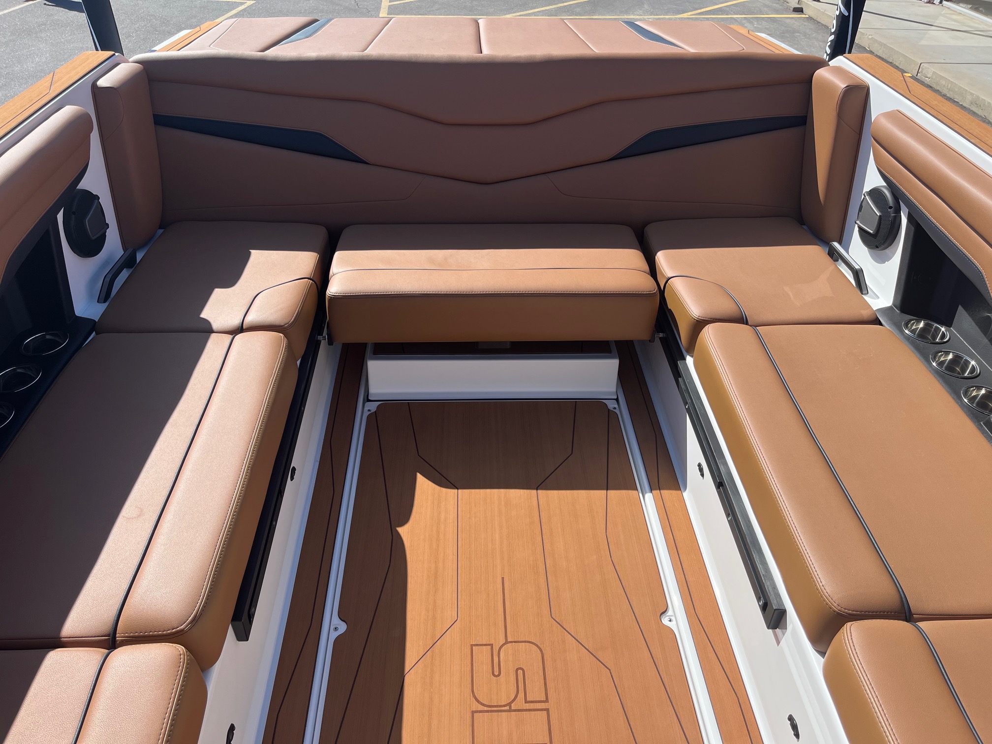 2025 Axis Wake Research T235