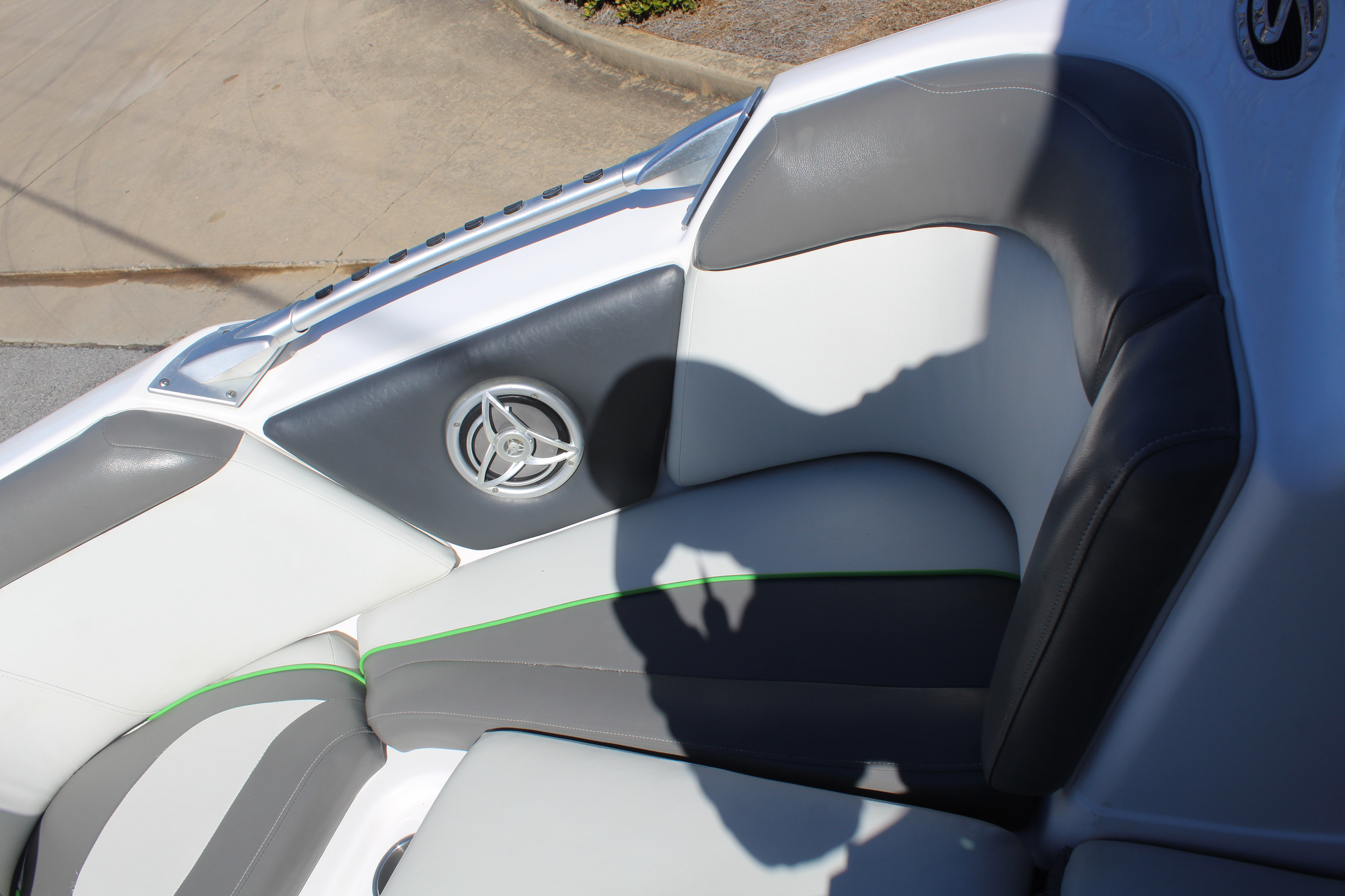 2010 SUPRA 21V
