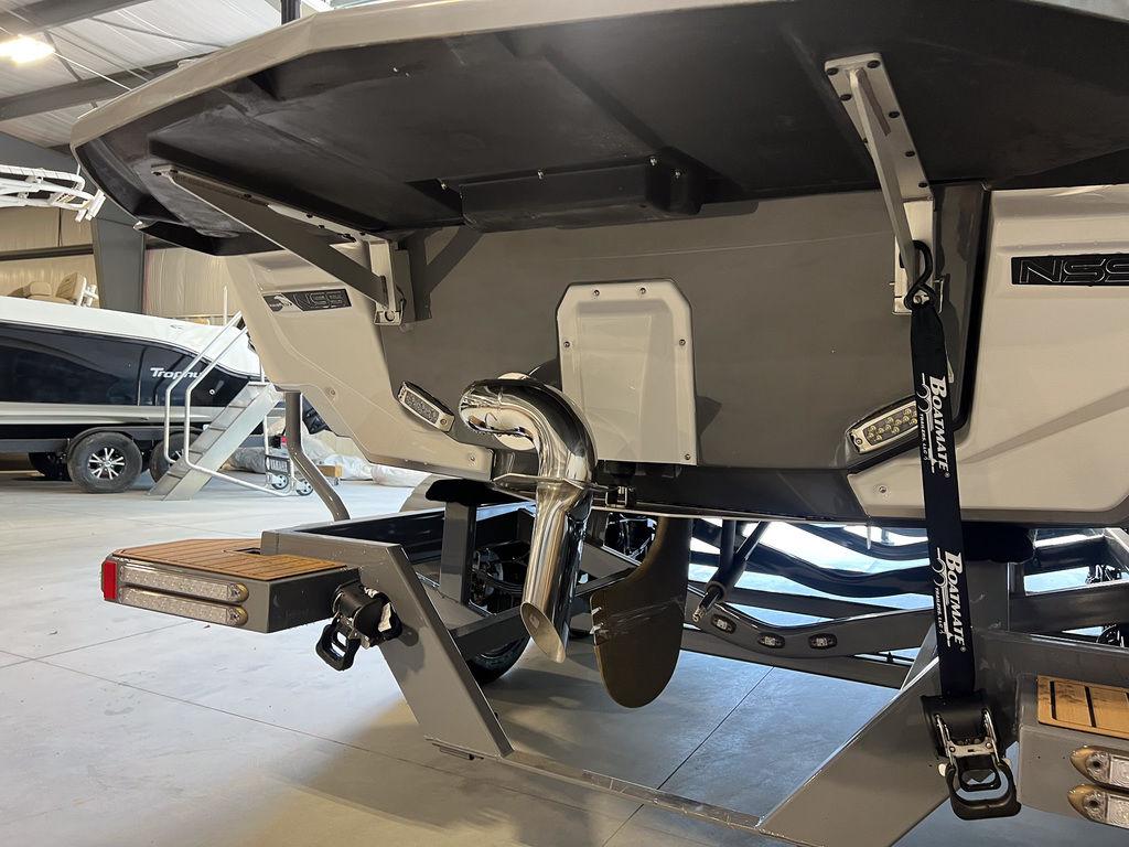2024 Nautique G23