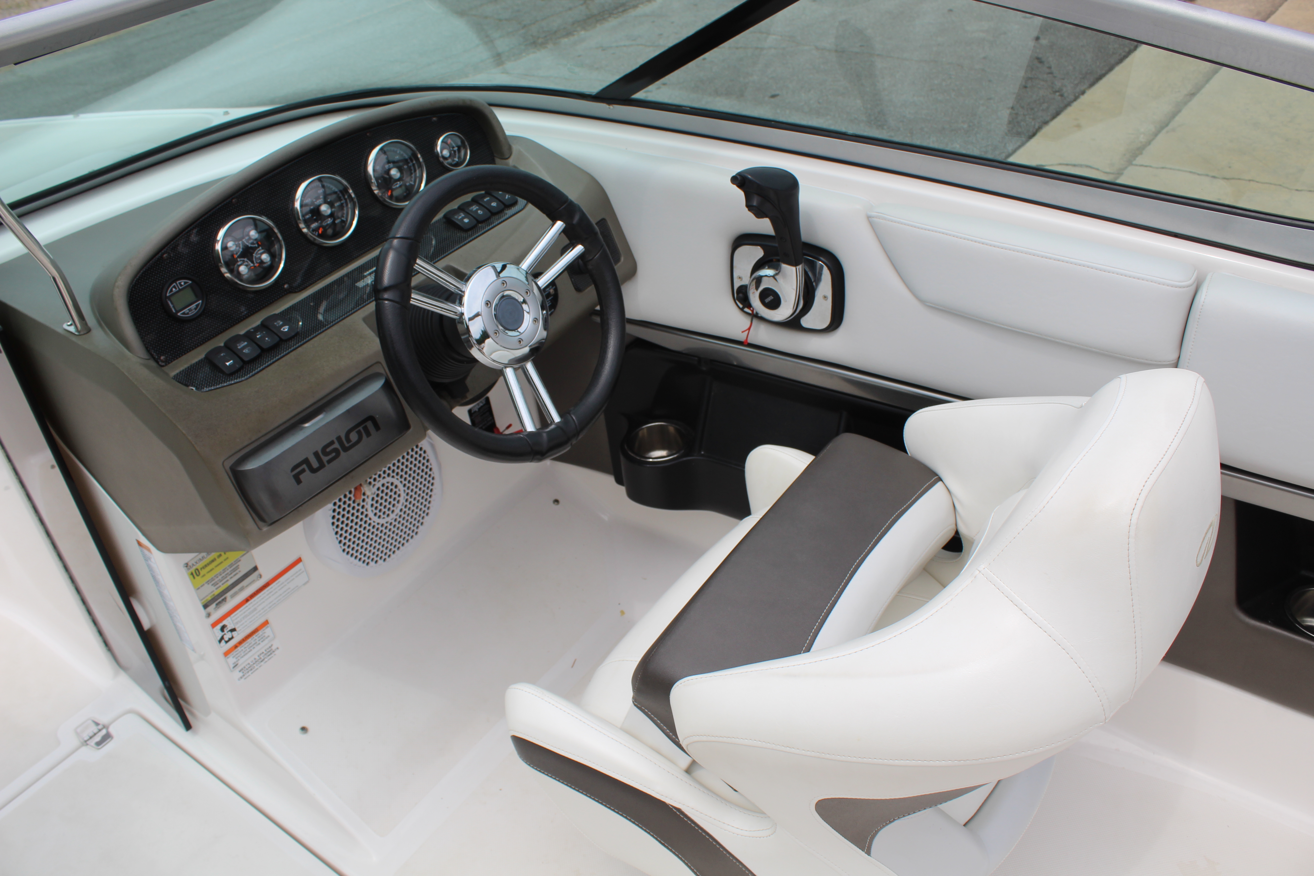 2011 Regal 2100