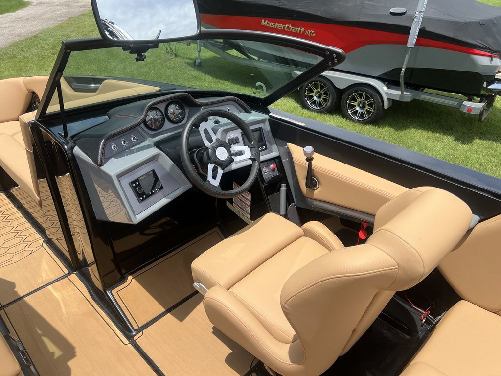 2022 MasterCraft NXT24