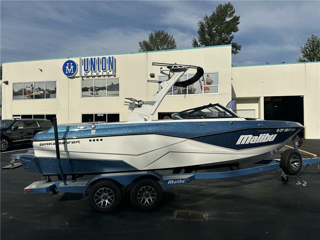 2023 Malibu 22 LSV WAKESETTER TB **Price Reduced**