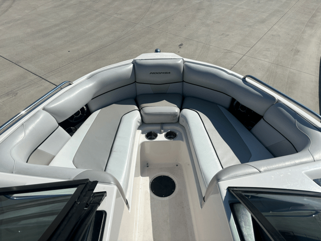 boat.Title