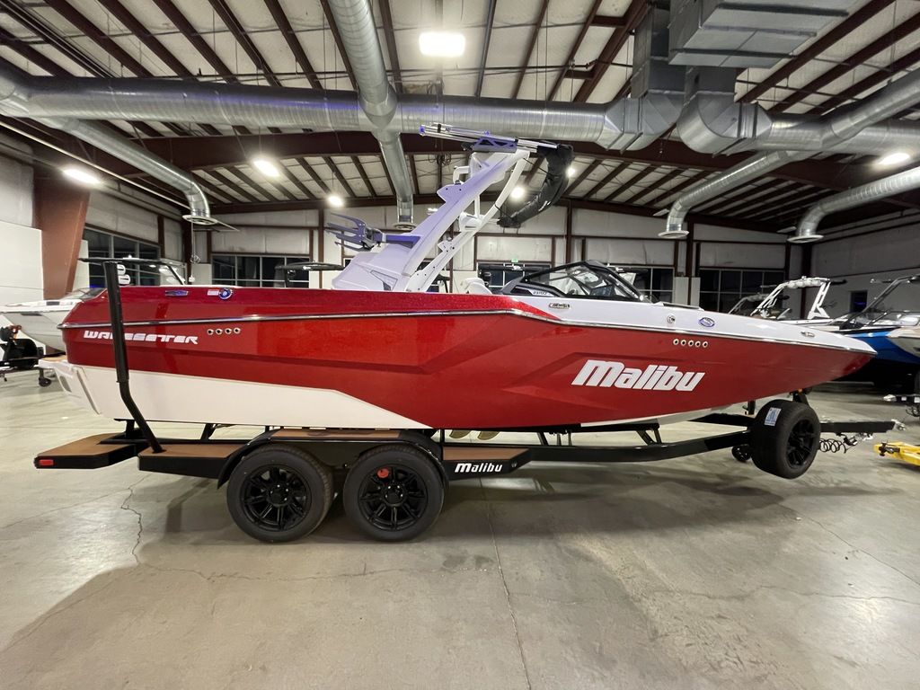 2025 Malibu Boats 23 MXZ