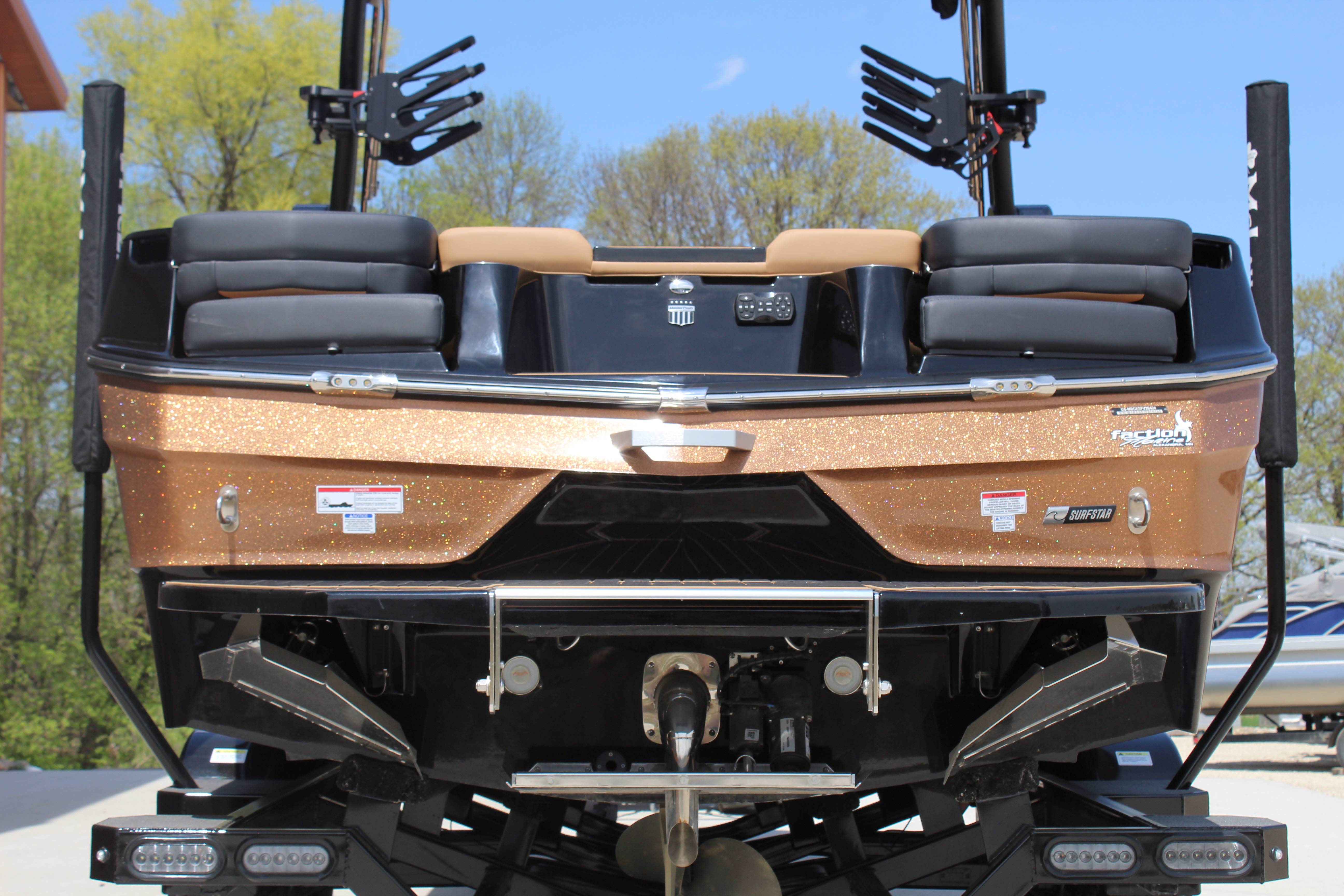 2024 MasterCraft XT23