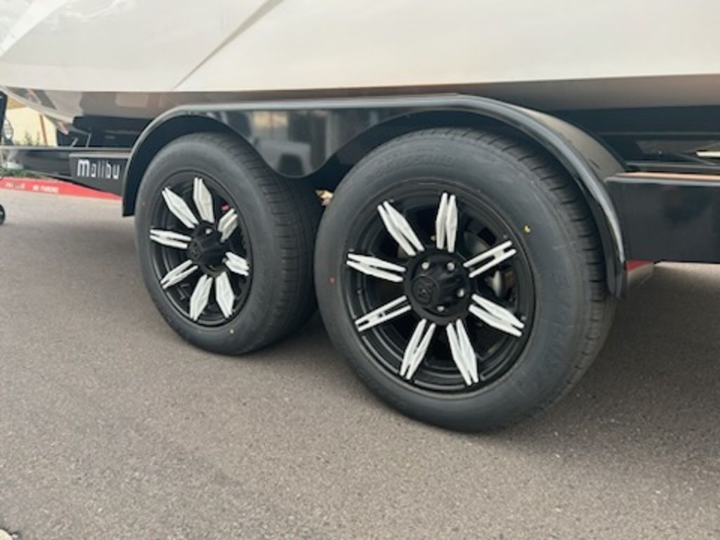 2025 Malibu Boats 22 MXZ