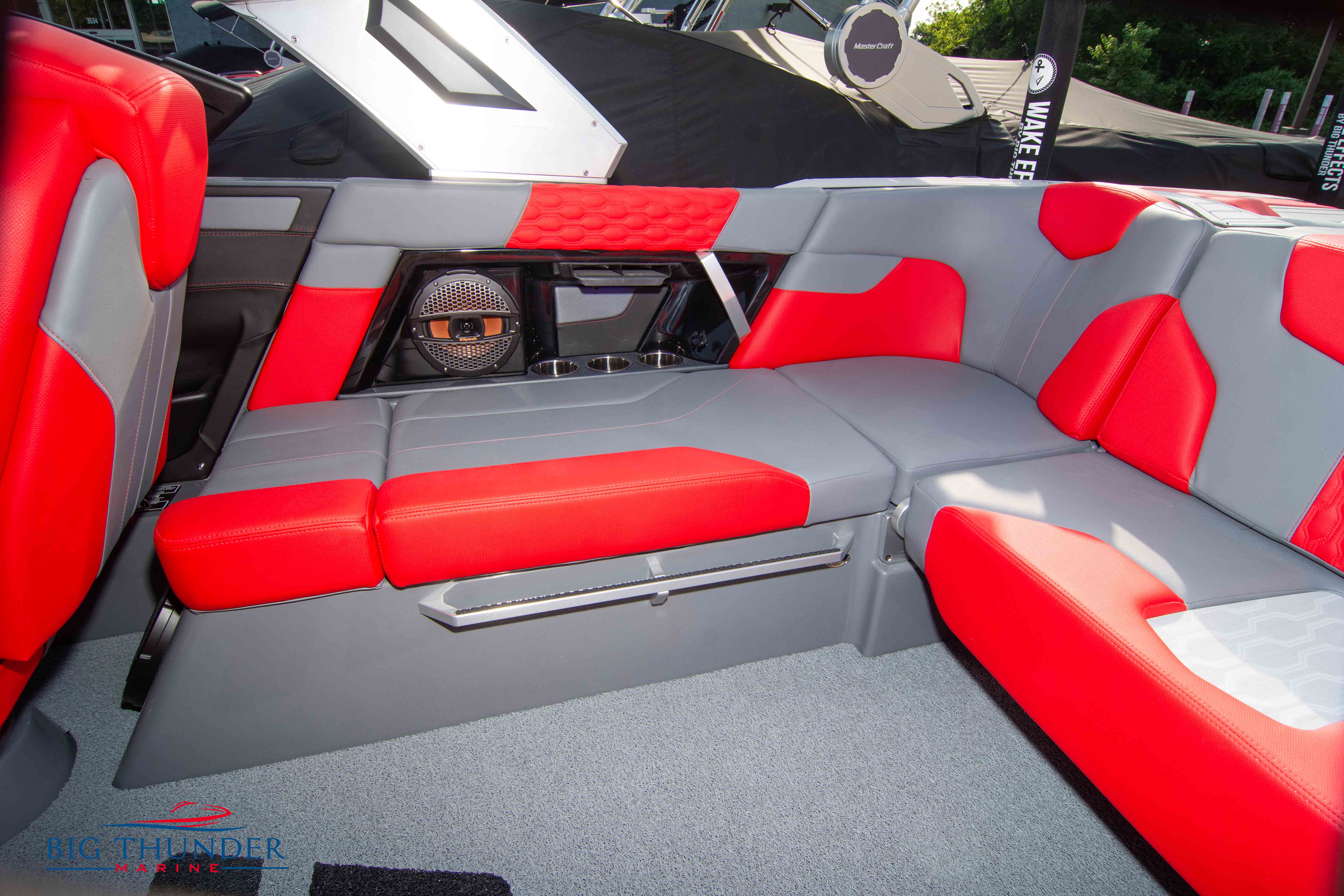 2023 Mastercraft XT22