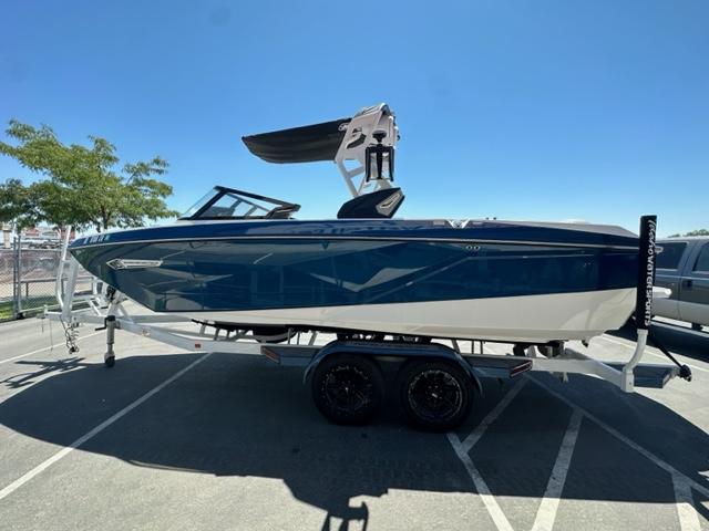 boat.Title