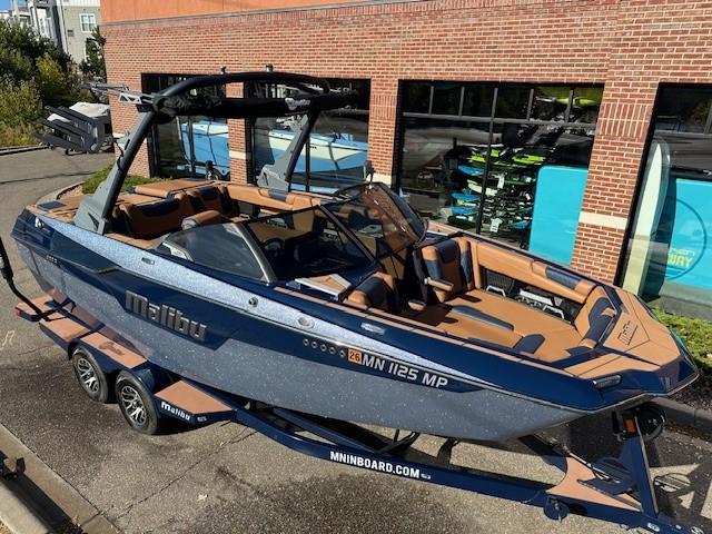 boat.Title